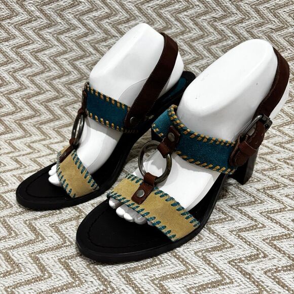 Chinese Laundry “Golden” Stacked Heel Sandals - Picture 5 of 12